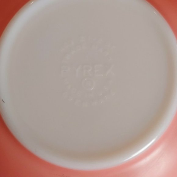 "RARE" Authentic 1950's Pyrex Pink Nesting Mixing Bowls Set of 4 - Picture 13 of 15